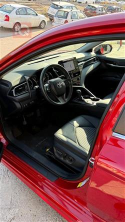 تۆیۆتا کامری